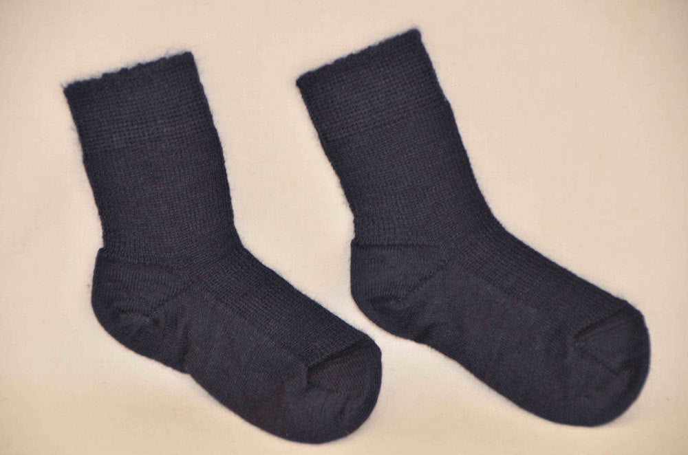 feingestrickte Socke SW